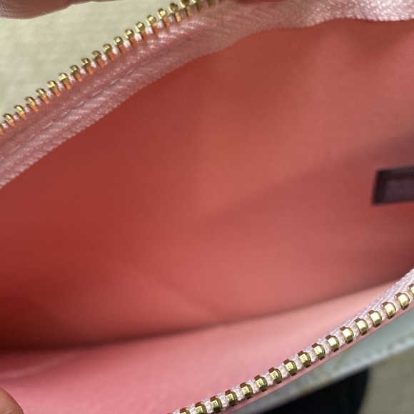 CHICO’S FLORAL PRINTED ZIP ACCESSORIES POUGH WRISTLET. - Picture 5 of 7